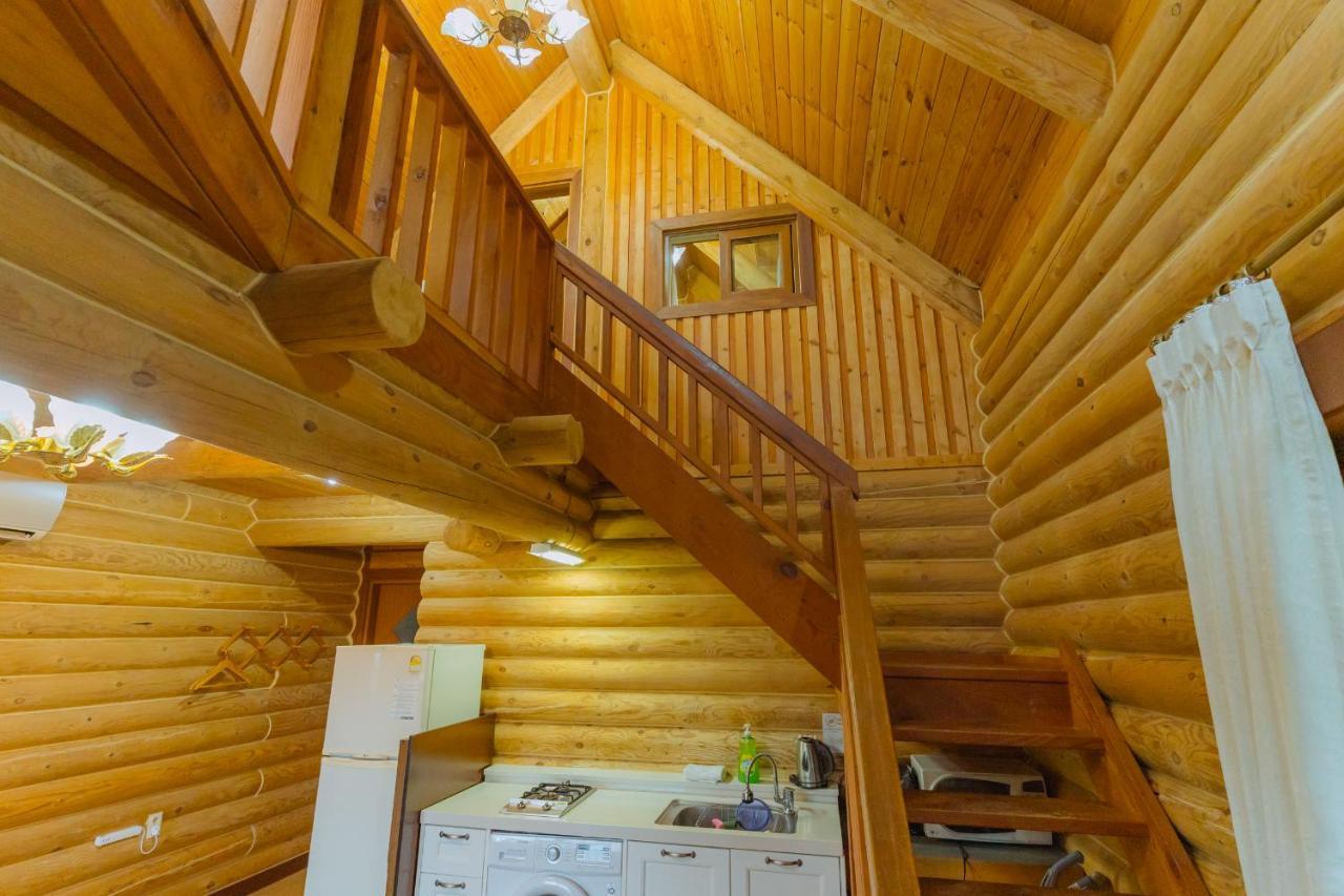 Jungmun Log Pension & Resort Сеогвипо Екстериор снимка