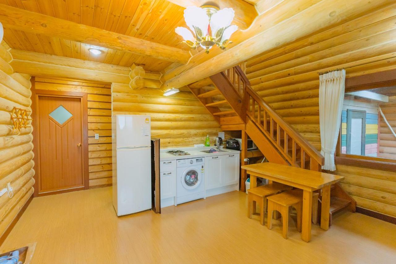 Jungmun Log Pension & Resort Сеогвипо Екстериор снимка