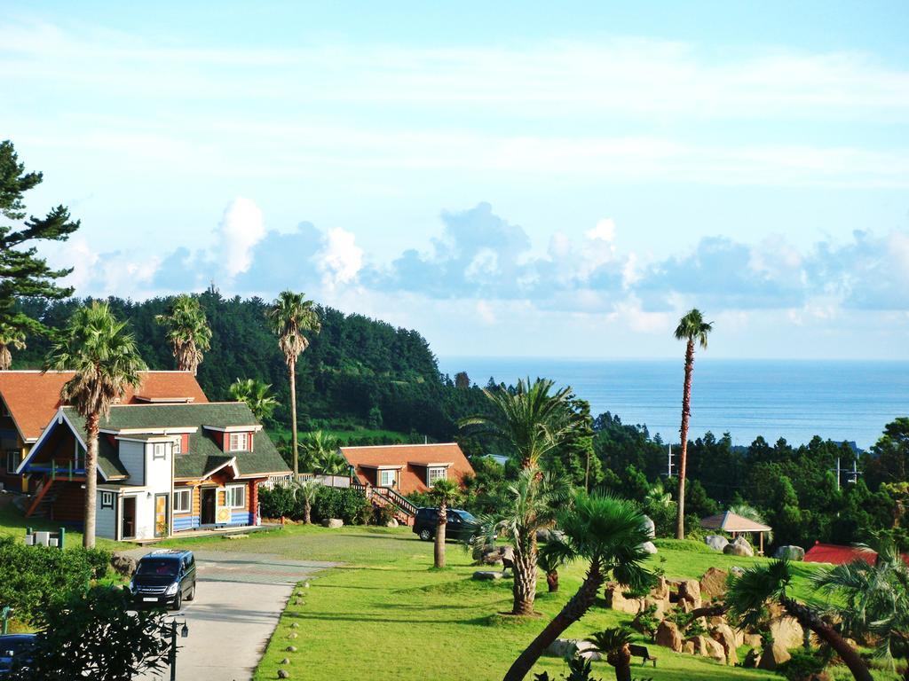 Jungmun Log Pension & Resort Сеогвипо Екстериор снимка