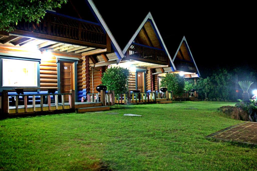 Jungmun Log Pension & Resort Сеогвипо Екстериор снимка