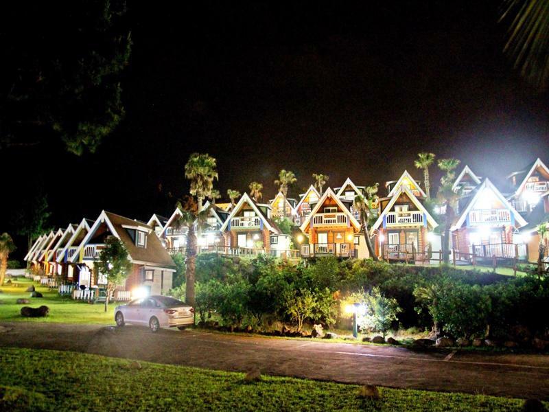 Jungmun Log Pension & Resort Сеогвипо Екстериор снимка